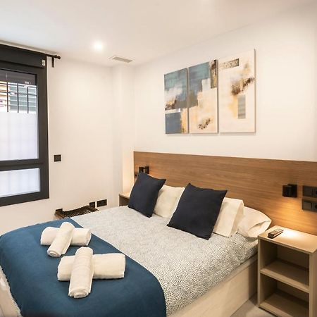 Apartamentos Bajeles Sevilla Urban Seville Exterior photo