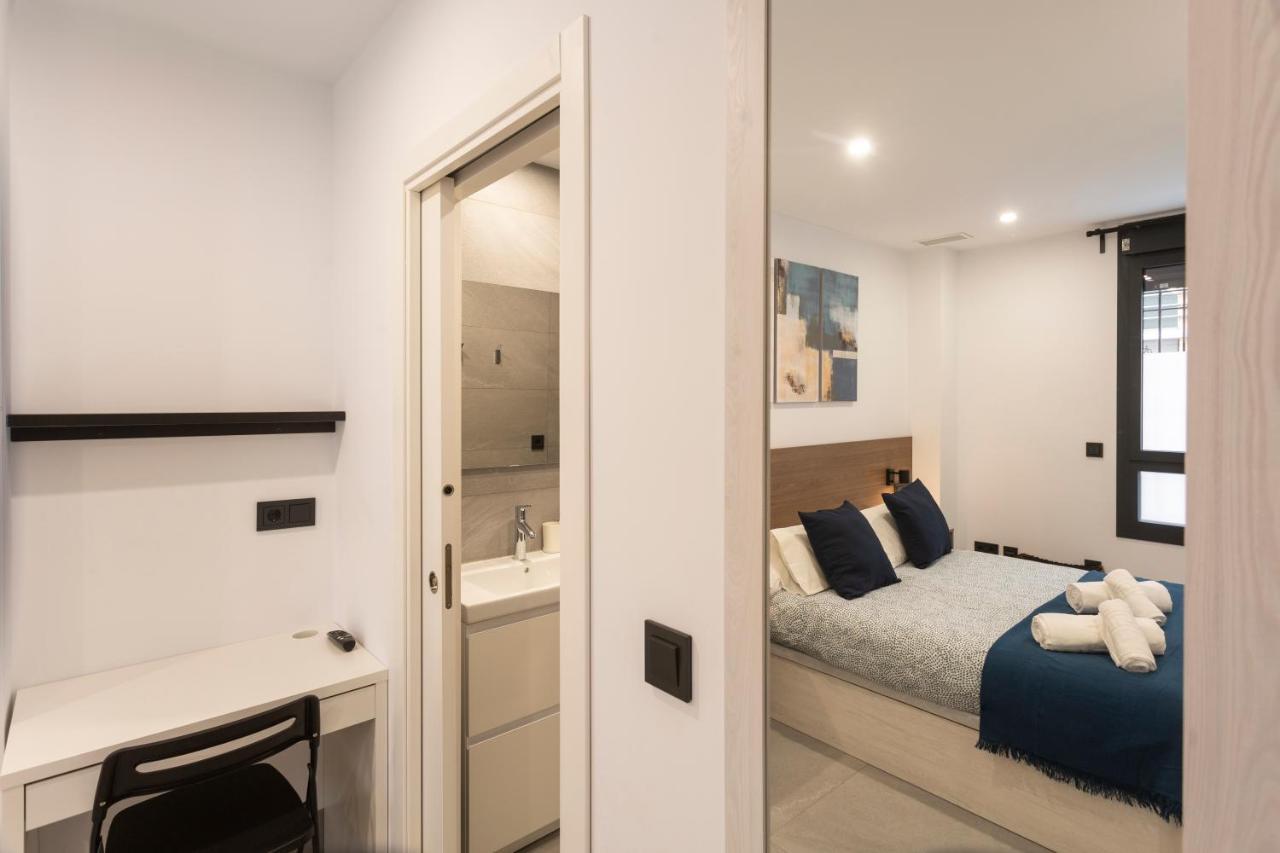 Apartamentos Bajeles Sevilla Urban Seville Exterior photo