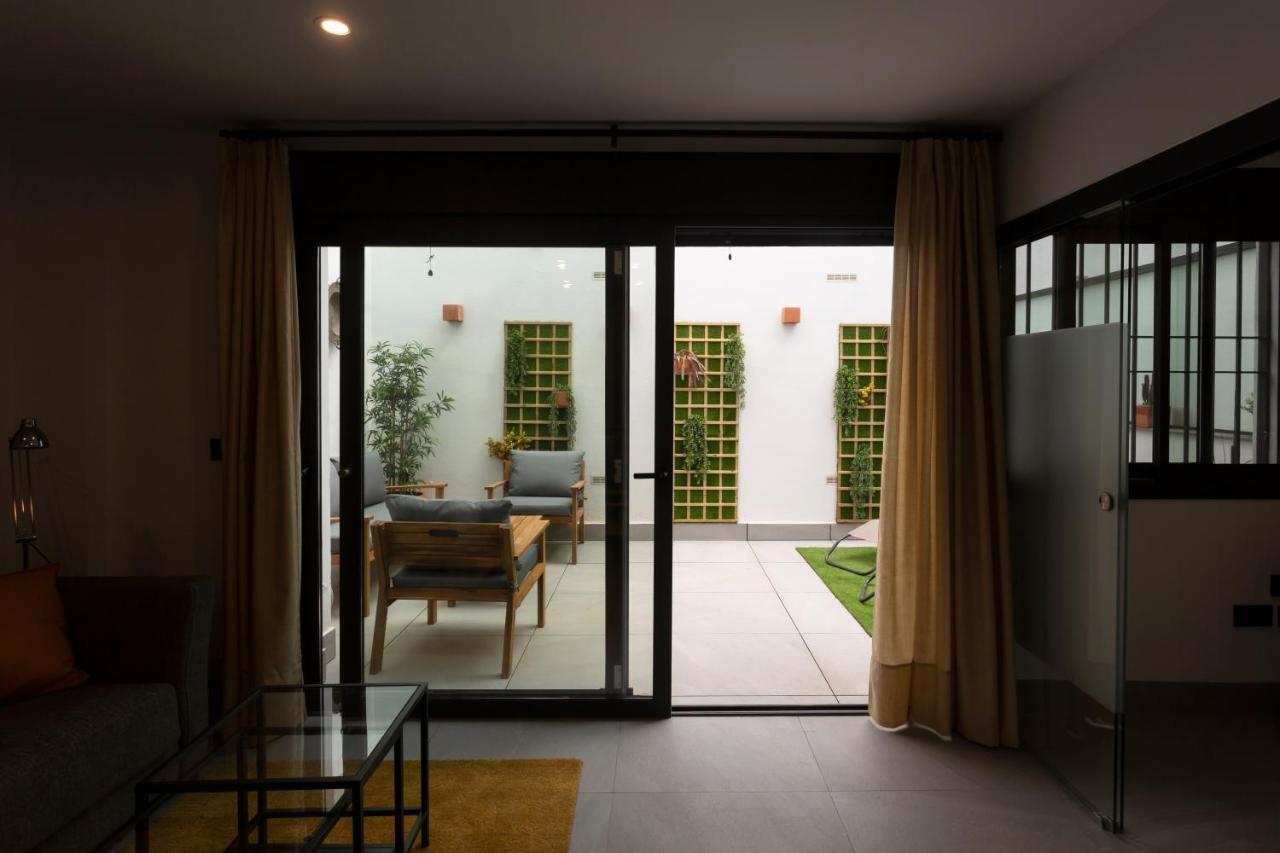 Apartamentos Bajeles Sevilla Urban Seville Exterior photo