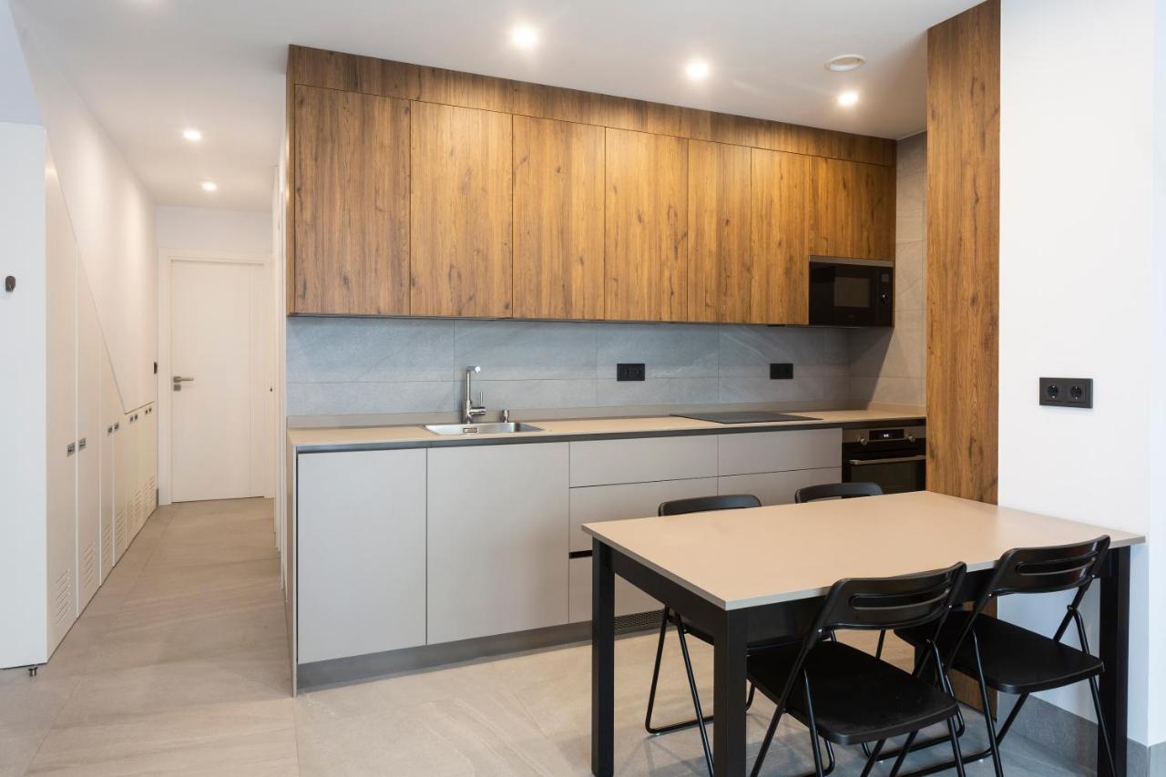 Apartamentos Bajeles Sevilla Urban Seville Exterior photo