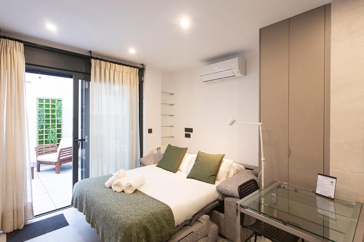Apartamentos Bajeles Sevilla Urban Seville Exterior photo